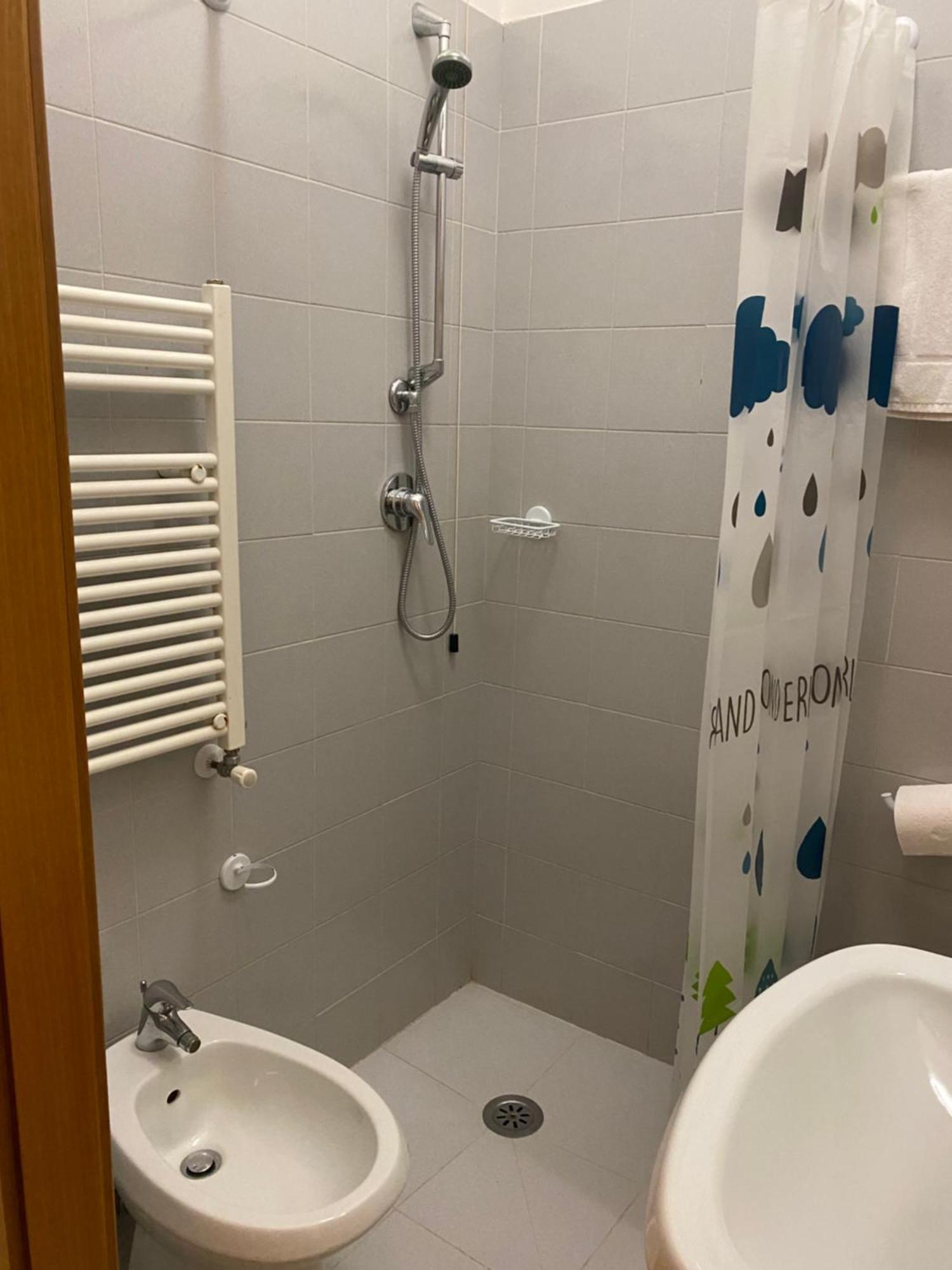 Hotel Ferrara Chianciano Terme Eksteriør bilde