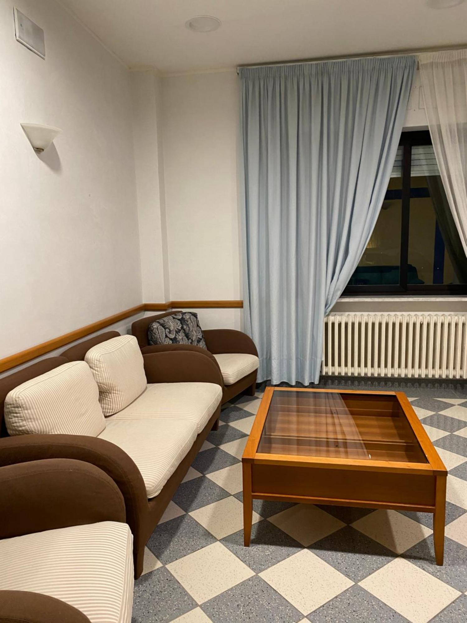 Hotel Ferrara Chianciano Terme Eksteriør bilde