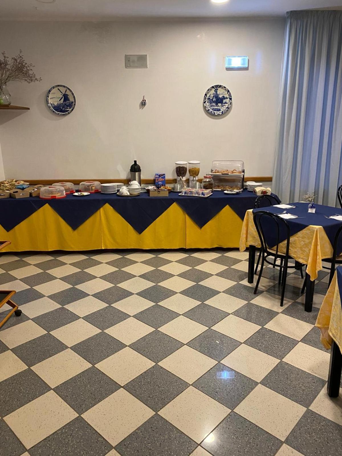 Hotel Ferrara Chianciano Terme Eksteriør bilde
