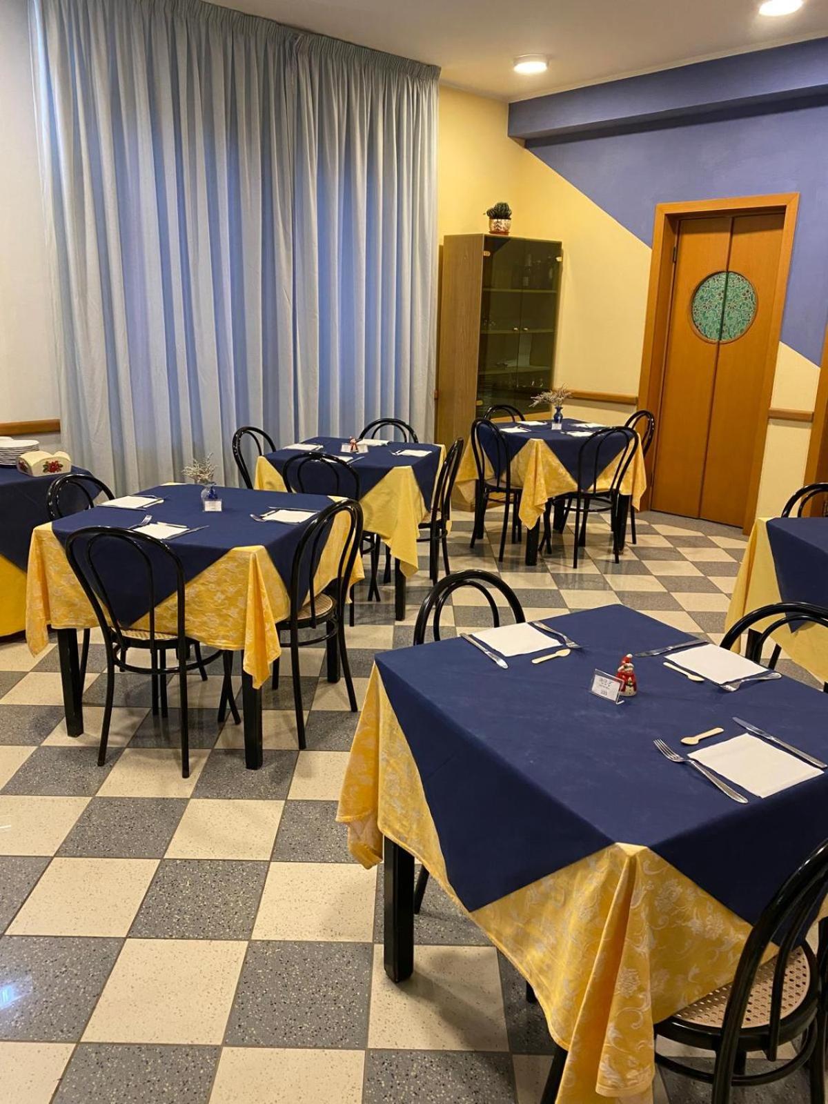 Hotel Ferrara Chianciano Terme Eksteriør bilde